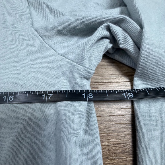 Boys's Vineyard Vines Bundle Size XL (18) T-shirt, Long Sleeve, Button Down - Picture 9 of 16